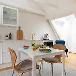 Super Cozy Flat In Downtown Cph