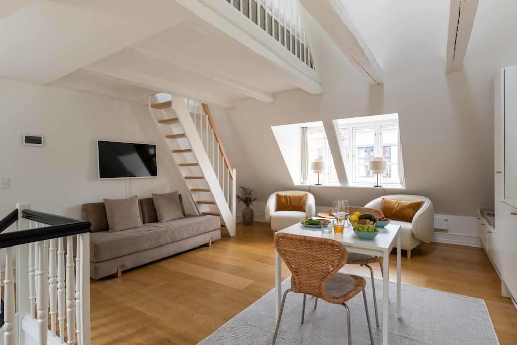 Super Cozy Flat In Downtown Cph