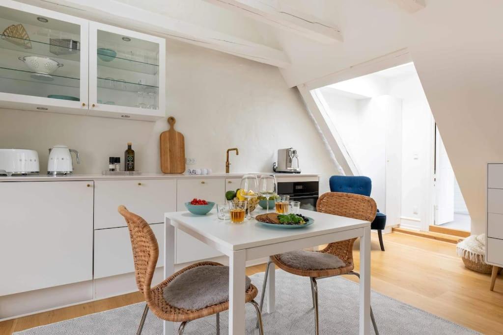 Apartment Super Cozy Flat In Downtown Cph